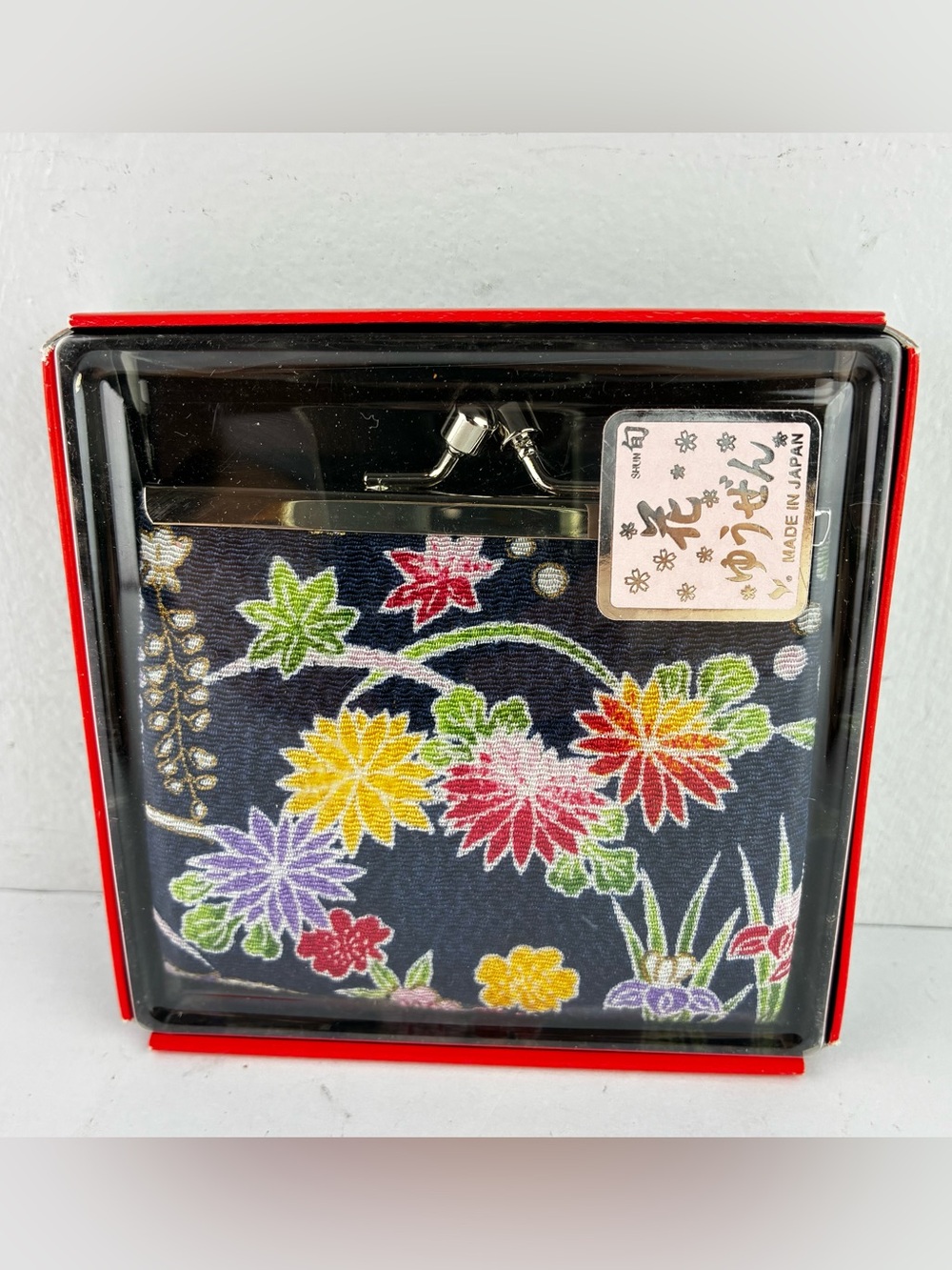 Floral Embroidered Coin Purse Made in Japan NWT